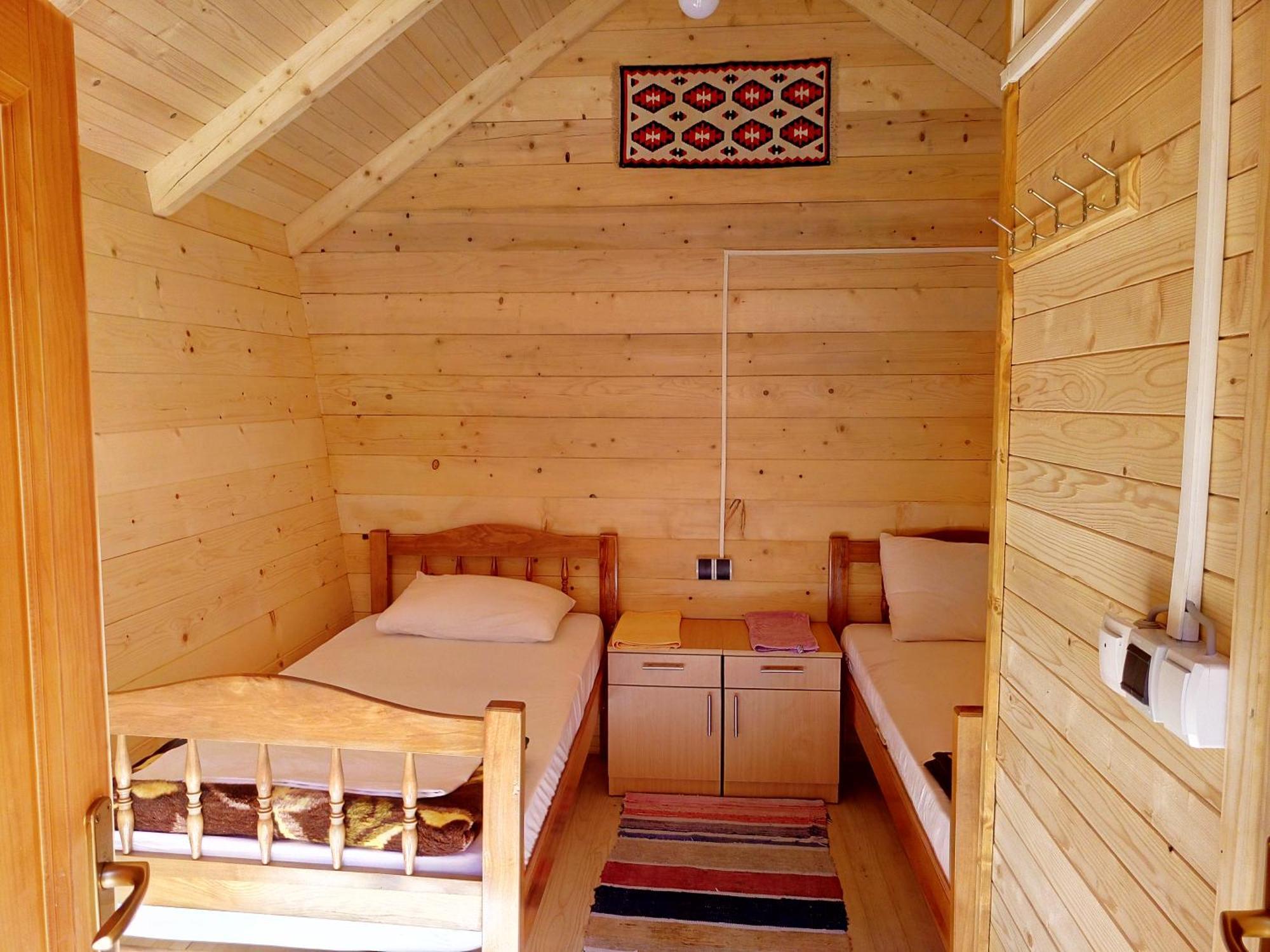 Katun Maja Karanfil * Gusinje